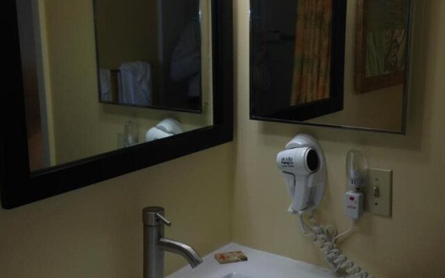 Surf Rider Resort