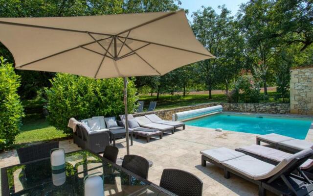 Gîte Cénac-et-Saint-Julien, 5 pièces, 8 personnes - FR-1-616-6