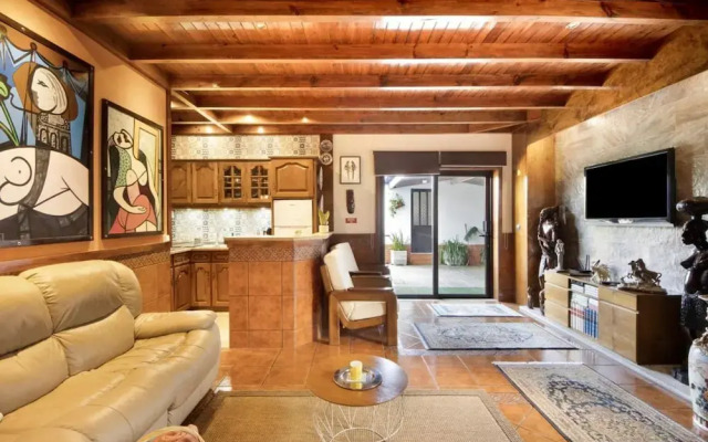 Private Pool Villa 20min by Porto