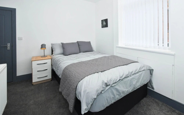 Townhouse @ Eastwood Place Stoke