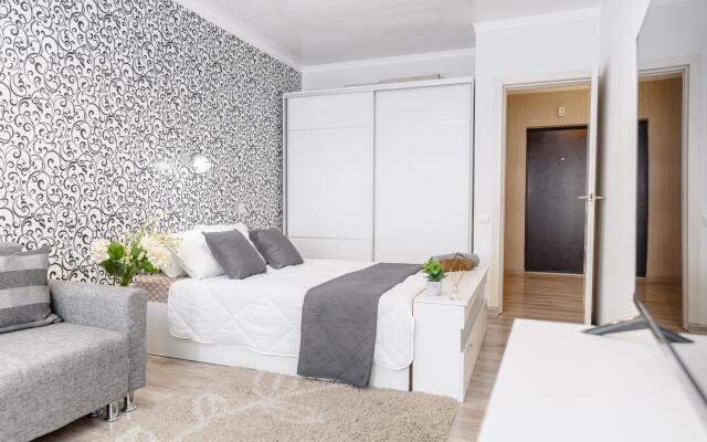 LetoApart (ЛетоАпарт) на улице  Революции 1905 года 35