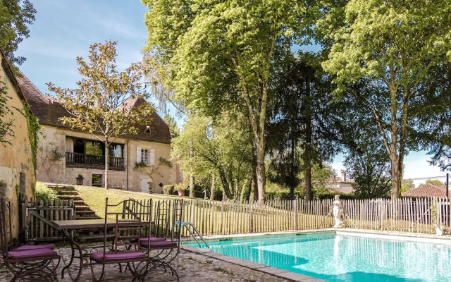 Plushy Villa in Sourzac With Pool, Fitness & Recreation Centre
