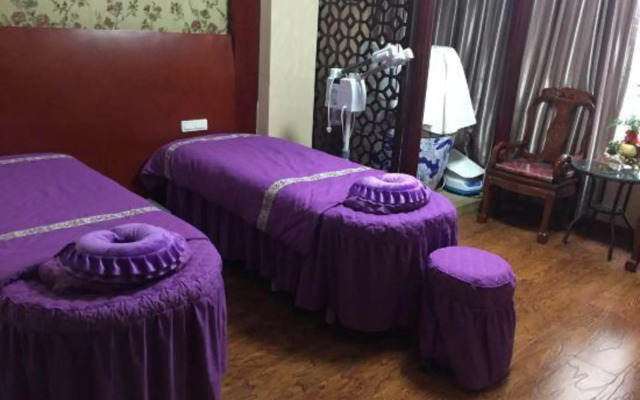 Jinhui Business Hotel