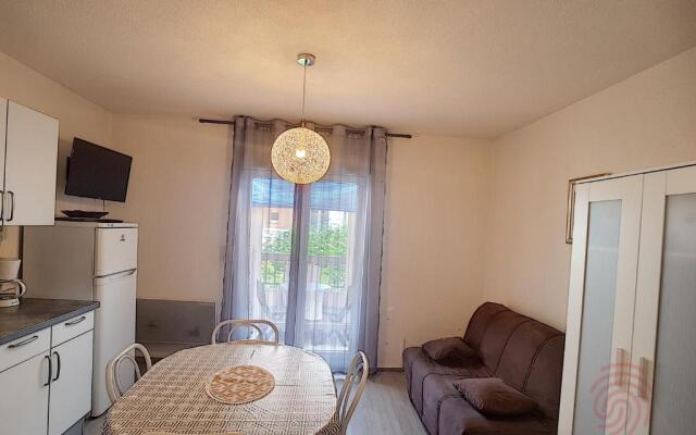 Appartement Lamalou-les-Bains, 1 pièce, 2 personnes - FR-1-451-96