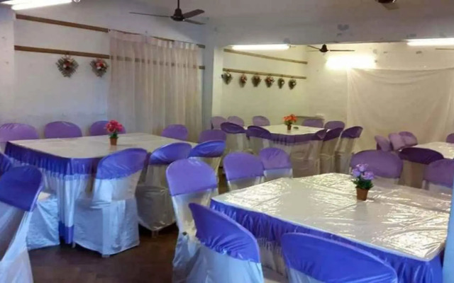 V V Grand Business Hotel