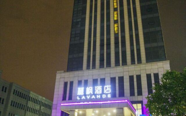 Lifeng Hotel (Nanjing Dongshan Headquarters Park Zhongcai Logistics Store)