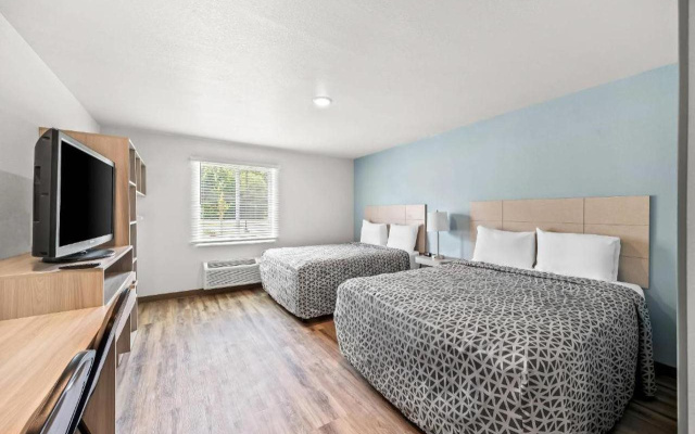 WoodSpring Suites Jackson Hub City