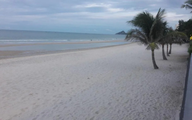 Baan Sansuk Beachfront Condominium