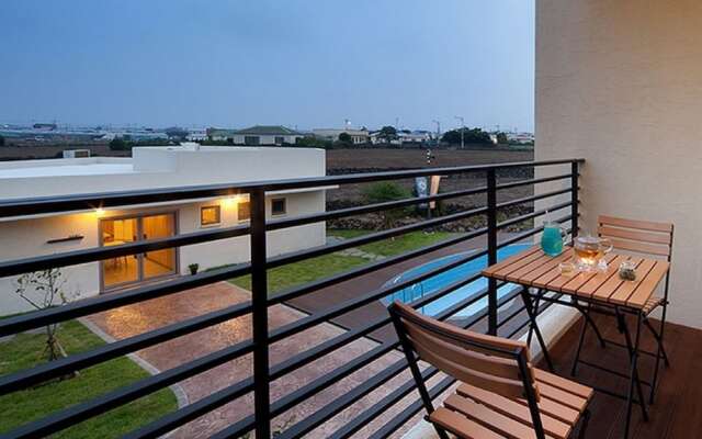 Seogwipo Commas And Resort