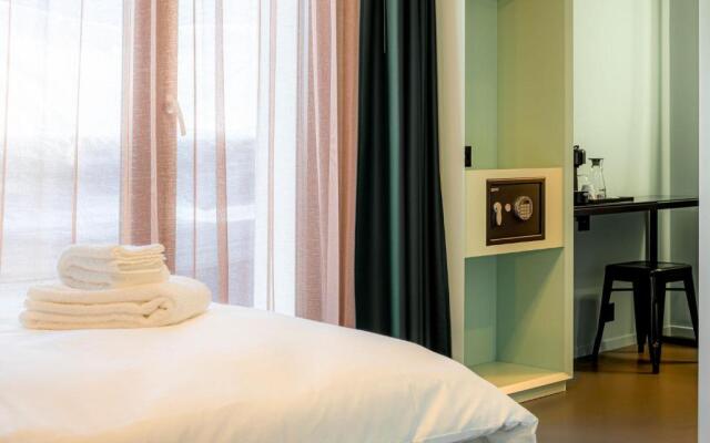 Bloom Hotel & Bar