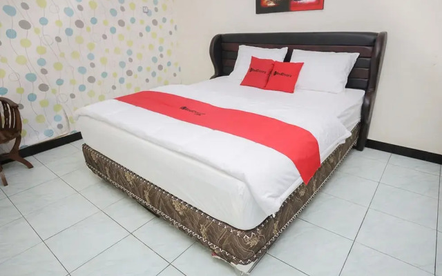 Wisma Madagaskar by RedDoorz