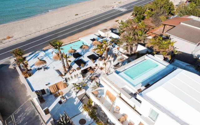 Playa Paraiso Beach Resort