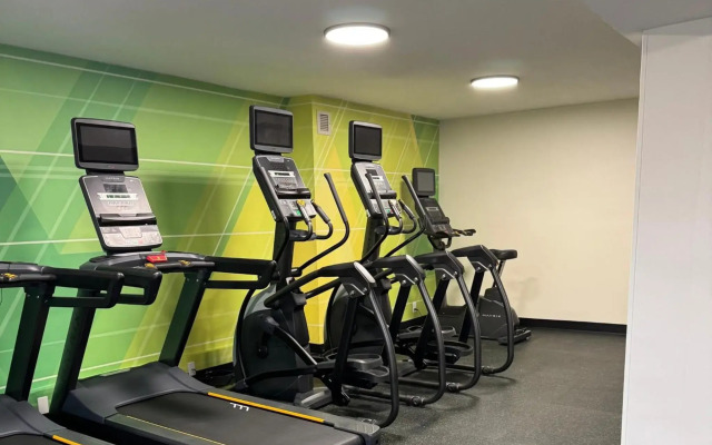 Holiday Inn Roanoke-Tanglewood-Rt 419&i581 by IHG