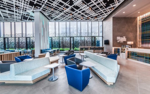 Holiday Inn Express Bangkok Soi Soonvijai by IHG