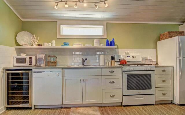 Hurricane Harbour Ss523h Cottage