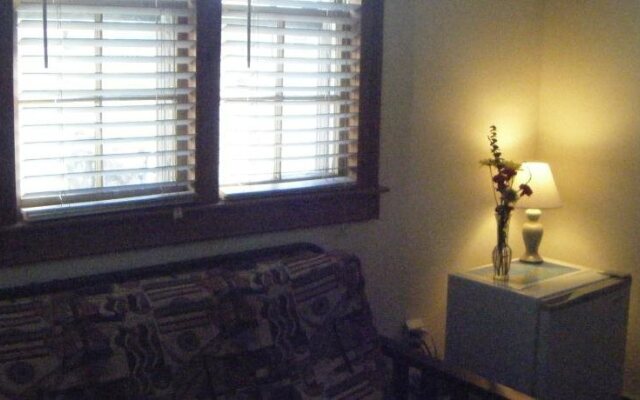 Moffett House Inn