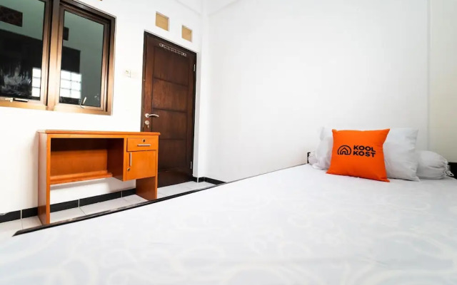 Koolkost Syariah near MRT Lebak Bulus Station