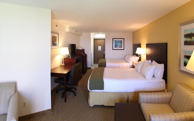 Holiday Inn Express St. Ignace-Lake Front by IHG