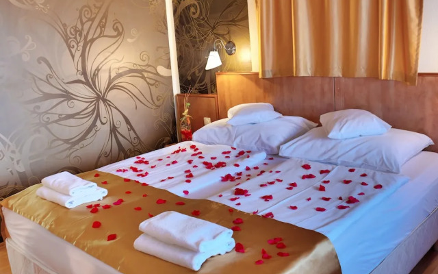 Aqua Therm Hotel