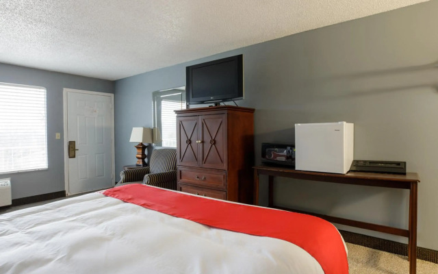 OYO Hotel Branson MO-165