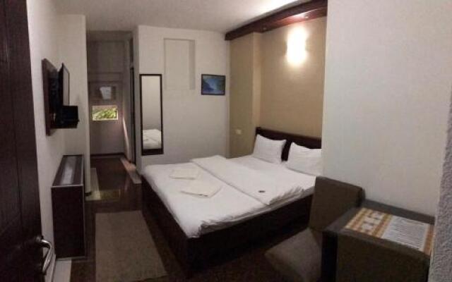 Hotel Millenium 2