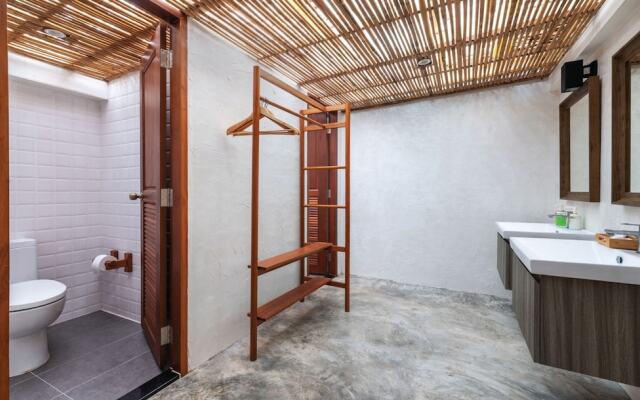 The Little White Bird Traveller Hostel