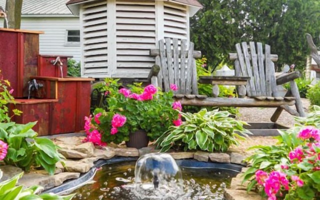 Cupola Inn Bed & Breakfast