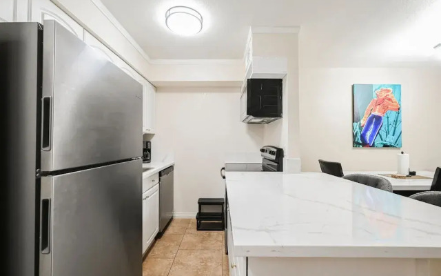 StripViewSuites at Jockey Club