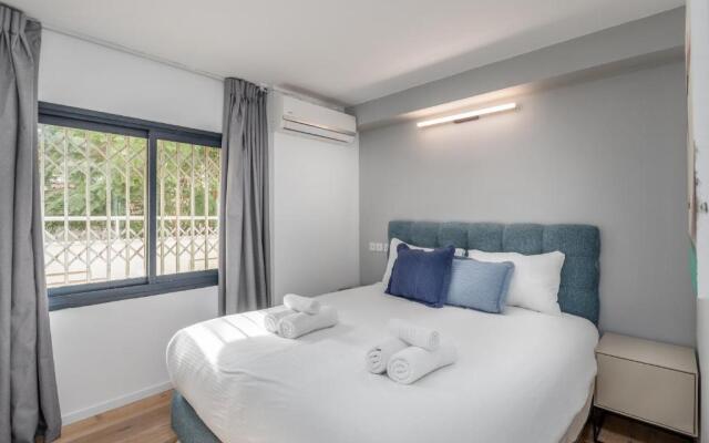 Rothschild Area - One BDR with a Big terrasse