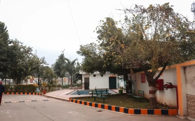 Happy Home - 10 Mins From Sangam River