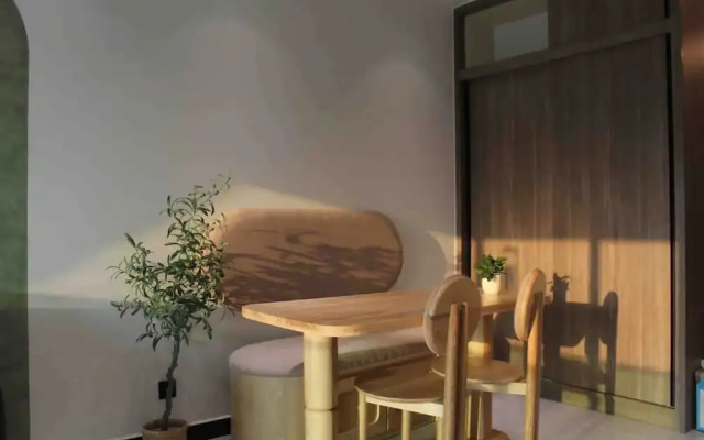 De La Sol  District 4