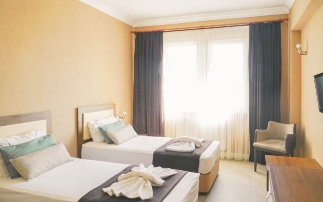 Kumru Suitesseda Pansi̇yon
