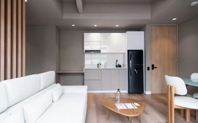 w Elegant 1BR w/ Great Deco in Unicentro