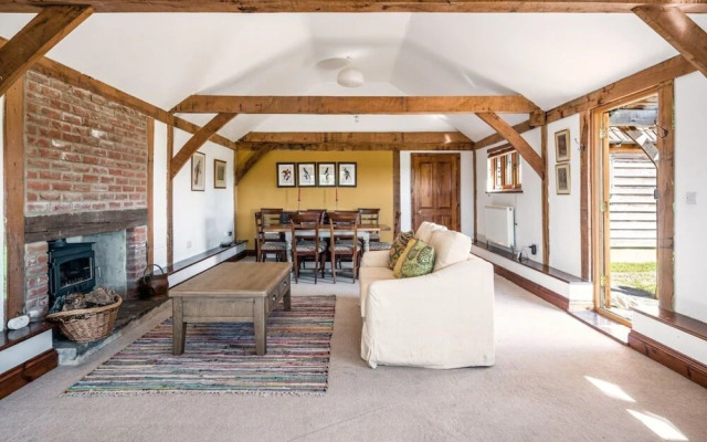 Huish Lodge