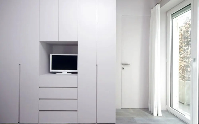 Crispi Luxury Apartments with Terrace - My Extra Home