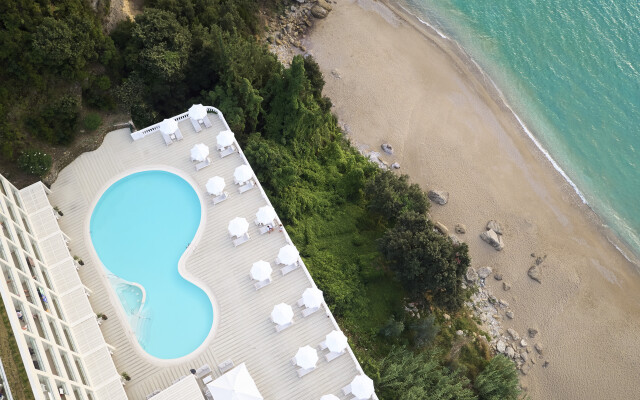 Alkyna Lifestyle Beach Resort