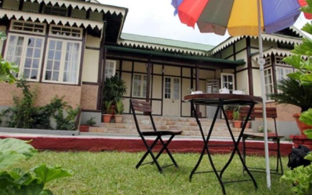 Cafe Shillong Bed and Breakfast