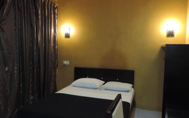 Golden Leaf Executive Residence