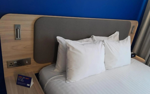 Holiday Inn Express Poole by IHG