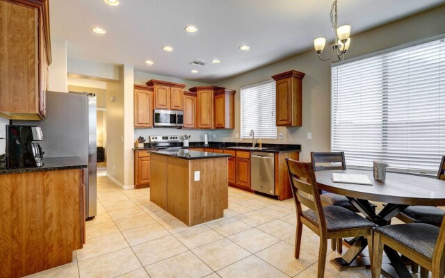 Heated Pool, Community Perks: Updated Gilbert Home