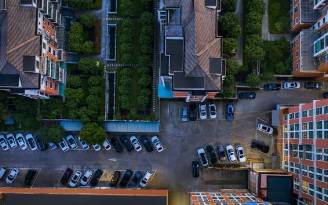 PHIREN Hotel Anji Jiuzhou Changshuo Plaza, Anji