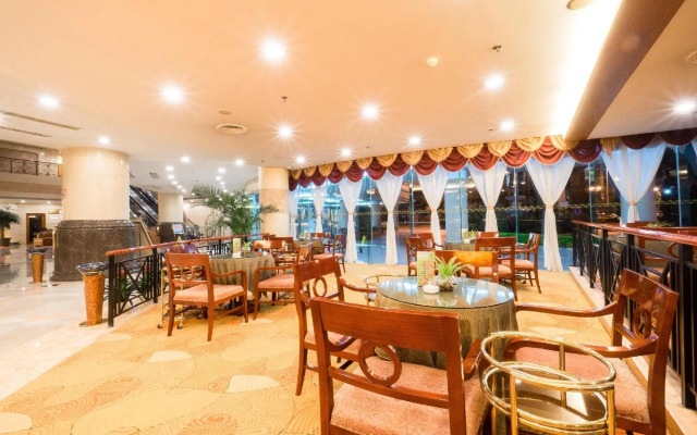 Xiongbao Hotel