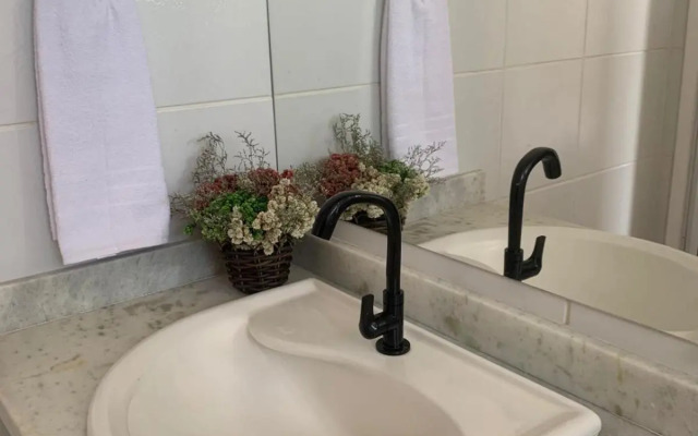 Apartamento Praia das Dunas, c WiFi, TV!