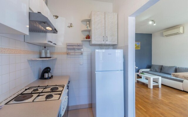 Nice Home in Umag With Wifi and 1 Bedrooms