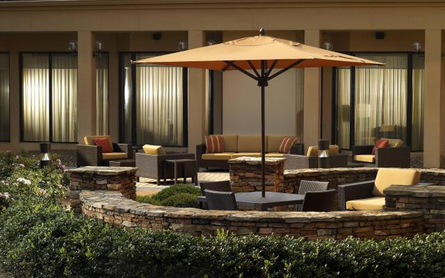 Courtyard by Marriott Atlanta Airport South/Sullivan Road