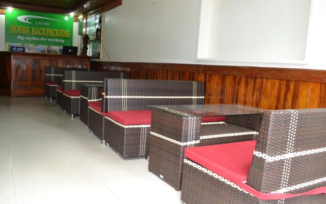 Catba House Backpackers - Hostel