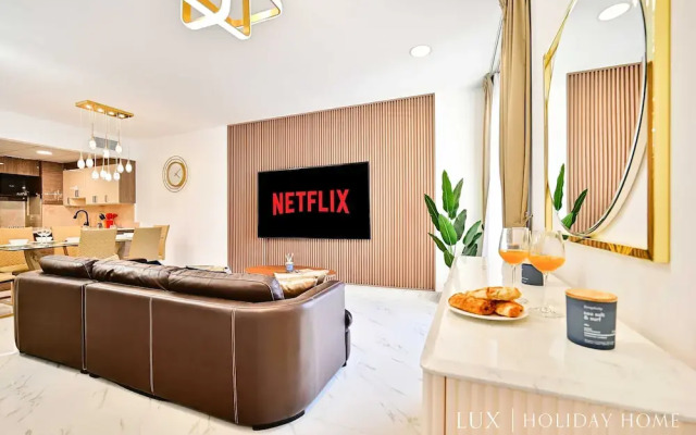 LUX  The Murjan Sea View Suite