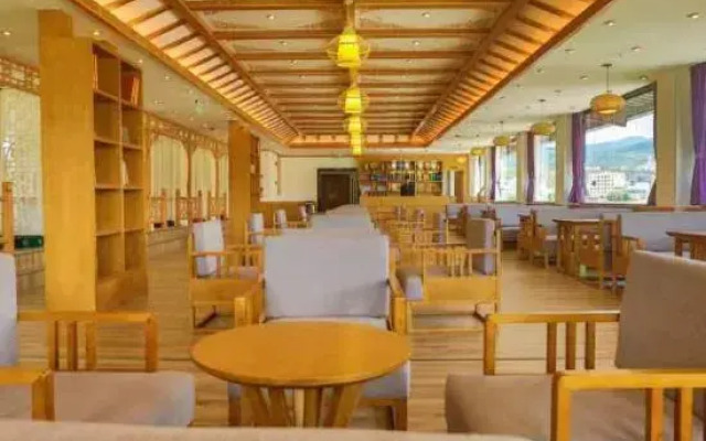 Shangri La Spa Hotel