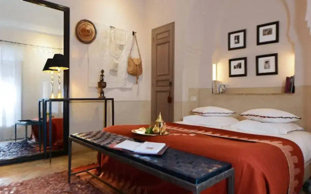 Charming Mini Riad 2 Bedrooms Shared Pool