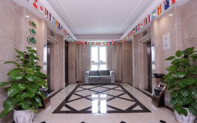 Vienna International Hotel (Guangdong Fenggang Bus Station)